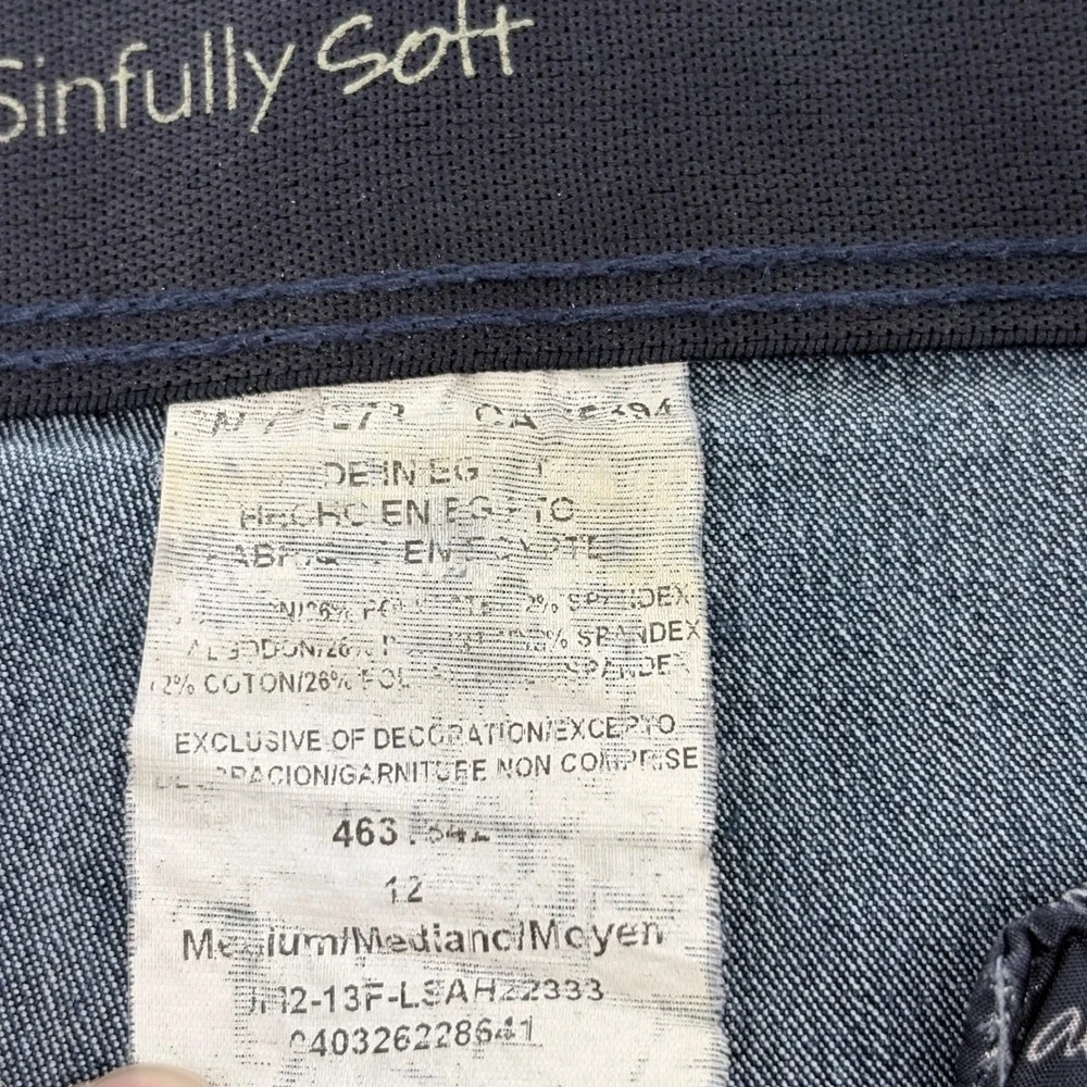 Lee Sinfully Soft Women Size 12 Medium Dark Wash Straight Leg Jeans Blue